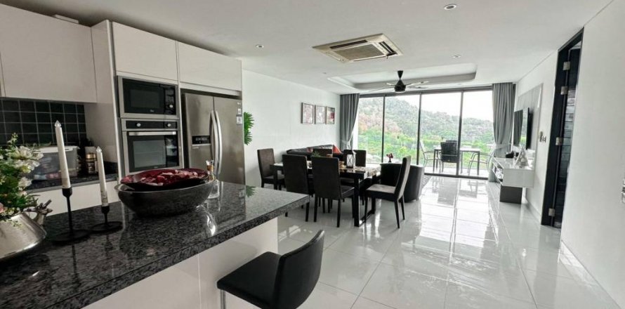 Penthouse in Kathu, Thailand 3 bedrooms № 134603