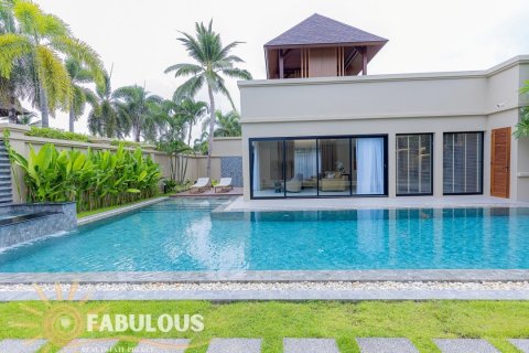 Villa in Bang Tao, Thailand 3 bedrooms № 179469