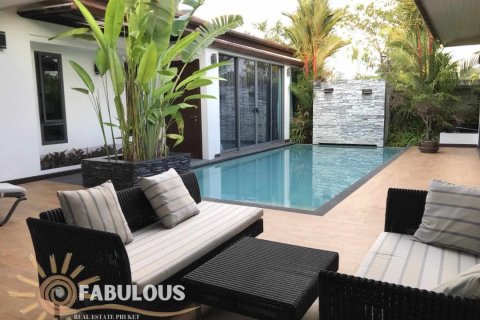 Villa in Bang Tao, Thailand 3 bedrooms № 179475