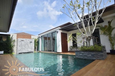 Villa in Bang Tao, Thailand 3 bedrooms № 179475 - photo 7