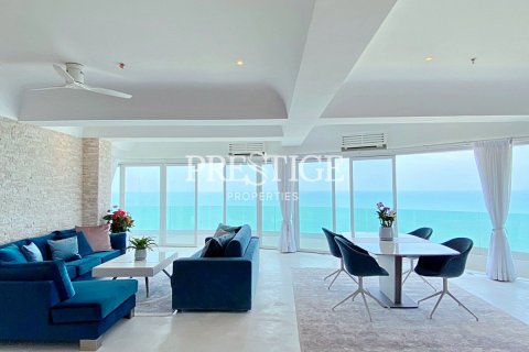 Condo in Pattaya, Thailand, 2 bedrooms № 198734