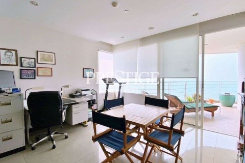 Condo in Pattaya, Thailand, 3 bedrooms № 198737 - photo 20