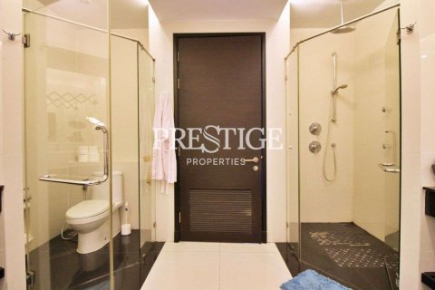 Condo in Pattaya, Thailand, 3 bedrooms № 198737 - photo 13