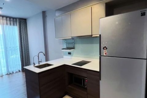 Studio dans le Condo à Watthana, Bangkok, Thaïlande  № 160877 - photo 5