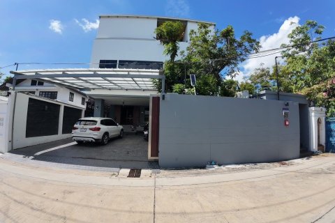 House in Din Daeng, Bangkok, Thailand 5 bedrooms № 160876 - photo 5
