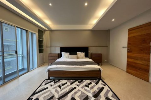 Таунхаус в Бангкоке, Таиланд с 3 спальнями  № 143227 - фото 7