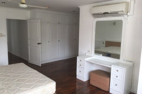 Кондоминиум с 1 спальней в Пхракханонге, Бангкок, Таиланд № 143229 - фото 5