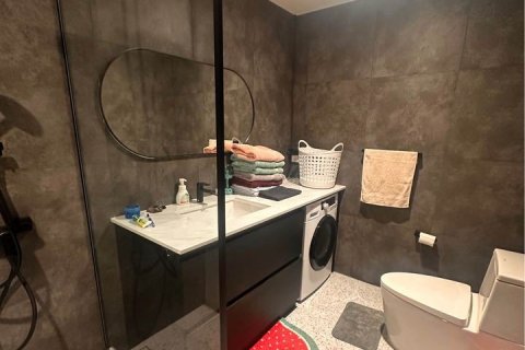 Condo in Bangkok, Thailand, 3 bedrooms  № 143224 - photo 12