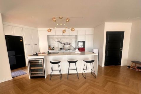 Condo in Bangkok, Thailand, 3 bedrooms  № 143224 - photo 3