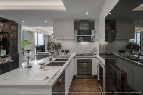 Condo in Watthana, Bangkok, Thailand, 3 bedrooms № 195782 - photo 7