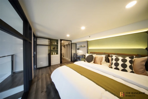 Condo in Bangkok, Thailand, 3 bedrooms № 191024