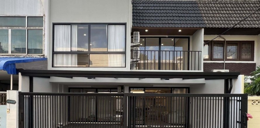 House in Watthana, Bangkok, Thailand 5 bedrooms № 161794