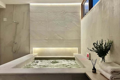 House in Watthana, Bangkok, Thailand 5 bedrooms № 161794 - photo 4