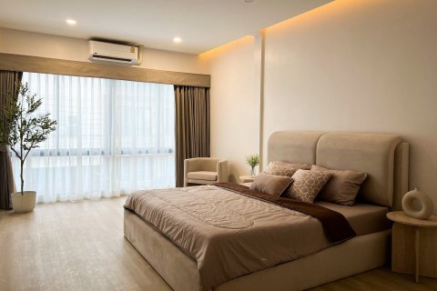 House in Watthana, Bangkok, Thailand 5 bedrooms № 161794 - photo 5