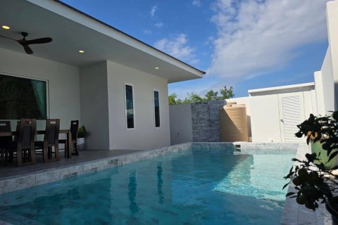 Villa in Hua Hin, Thailand 3 bedrooms № 169836 - photo 2