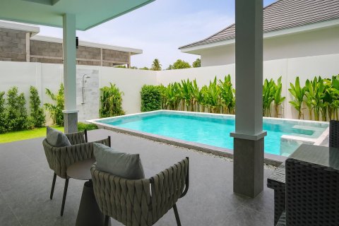 Villa in Hua Hin, Thailand 3 bedrooms № 169835 - photo 3