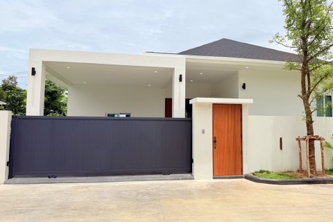 Villa in Hua Hin, Thailand 3 bedrooms № 169832