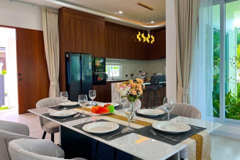 Villa in Hua Hin, Thailand 3 bedrooms № 169832 - photo 9