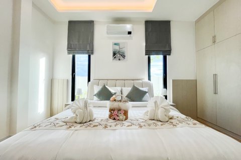 Villa in Hua Hin, Thailand 3 bedrooms № 169833 - photo 6