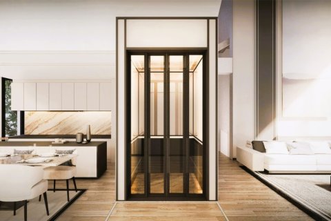 House in Bangkok, Thailand 5 bedrooms № 180866 - photo 19