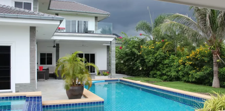 Villa à Hua Hin, Thaïlande 5 chambres № 146288