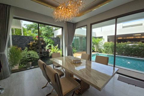 Villa in Phuket, Thailand 4 bedrooms № 160272 - photo 5