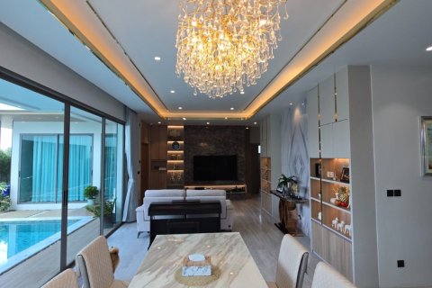Villa in Phuket, Thailand 4 bedrooms № 160272 - photo 4