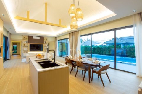 Villa in Pran Buri, Thailand 3 bedrooms № 176793 - photo 9