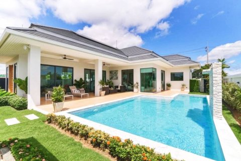 Villa in Pran Buri, Thailand 3 bedrooms № 176793