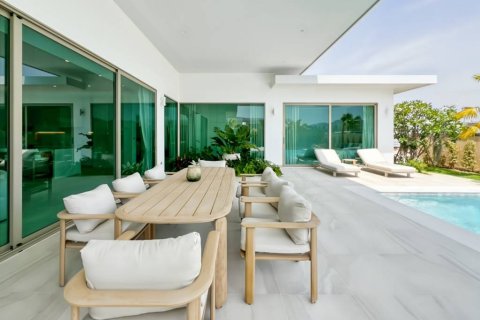 Villa in Pran Buri, Thailand 3 bedrooms № 176792 - photo 9