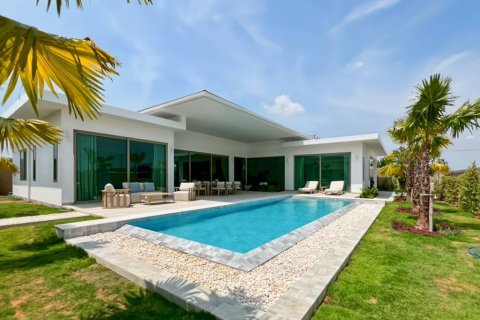 Villa in Pran Buri, Thailand 3 bedrooms № 176792