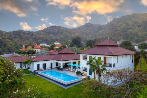Villa in Hua Hin, Thailand 5 Schlafzimmer № 221808 - Foto 2