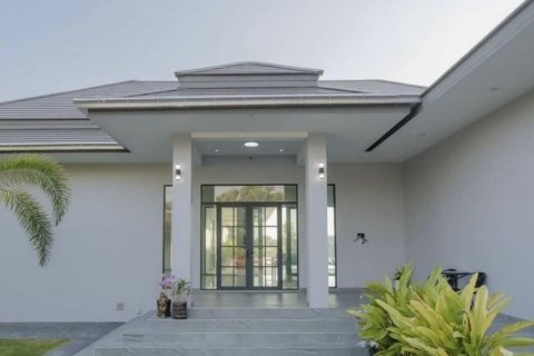 Villa in Cha-am, Thailand 5 Schlafzimmer № 221812 - Foto 8