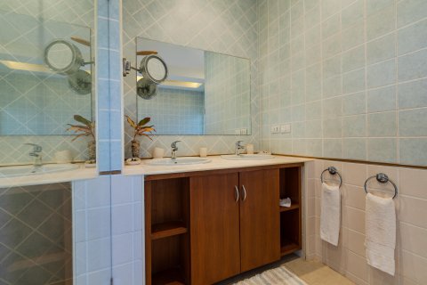 Villa in Hua Hin, Thailand 6 Schlafzimmer № 221809 - Foto 10