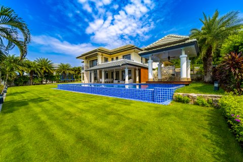 Villa à Hua Hin, Thaïlande 5 chambres № 221807
