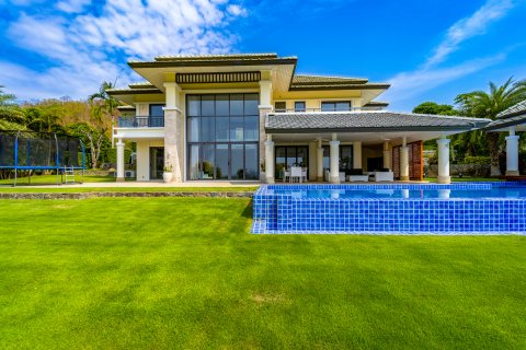Villa in Hua Hin, Thailand 5 Schlafzimmer № 221807 - Foto 2