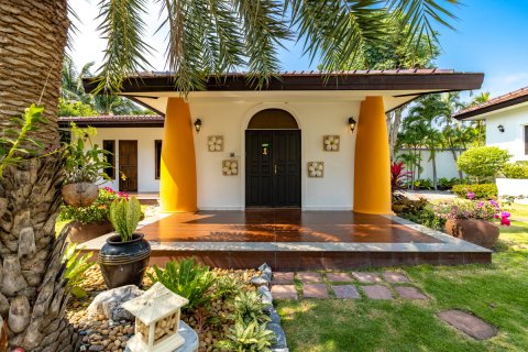 Villa in Hua Hin, Thailand 6 Schlafzimmer № 221810 - Foto 11