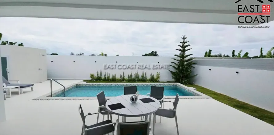 Casa de 3 dormitorios en Pattaya, Tailandia № 213075
