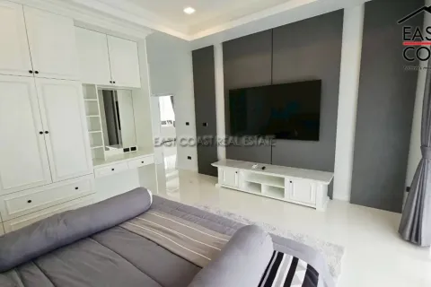 Casa de 3 dormitorios en Pattaya, Tailandia № 213075 - foto 16