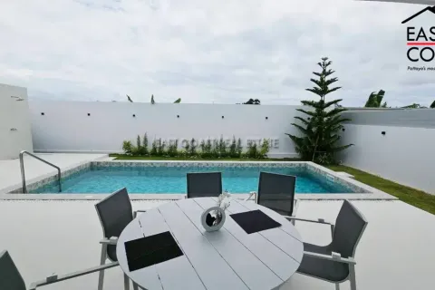 Casa de 3 dormitorios en Pattaya, Tailandia № 213075 - foto 2