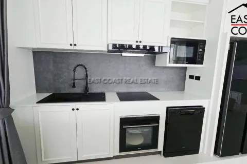 Casa de 3 dormitorios en Pattaya, Tailandia № 213075 - foto 10