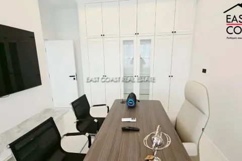 Casa de 3 dormitorios en Pattaya, Tailandia № 213075 - foto 14