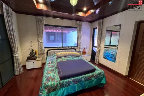 Casa de 5 dormitorios en Pattaya, Tailandia № 213076 - foto 30