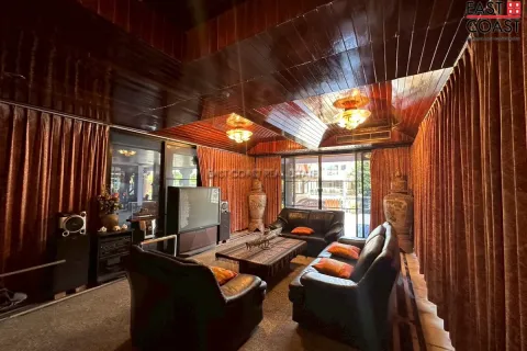 Casa de 5 dormitorios en Pattaya, Tailandia № 213076 - foto 6