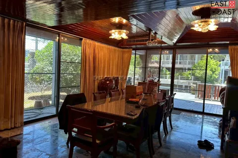 Casa de 5 dormitorios en Pattaya, Tailandia № 213076 - foto 26