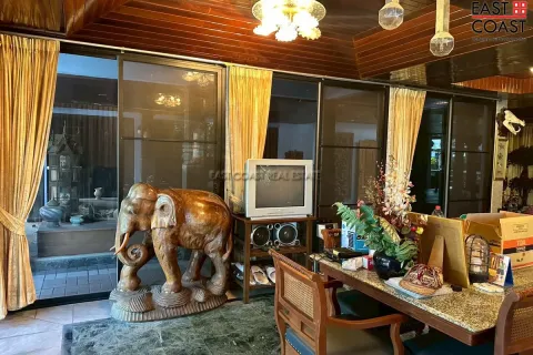 Casa de 5 dormitorios en Pattaya, Tailandia № 213076 - foto 25