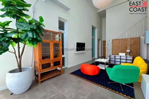 Casa de 4 dormitorios en Pattaya, Tailandia № 213074 - foto 12