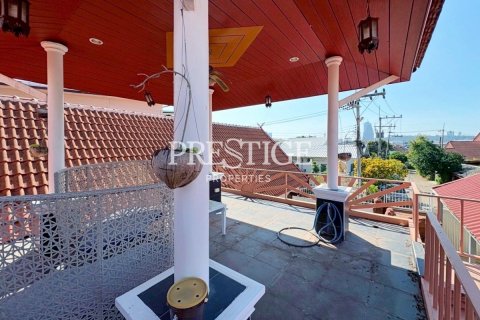 House in Pattaya, Thailand 3 bedrooms № 202054 - photo 23
