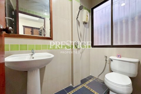 House in Pattaya, Thailand 3 bedrooms № 202054 - photo 19