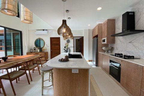 Villa in Chiang Mai, Thailand 7 bedrooms № 167140 - photo 10